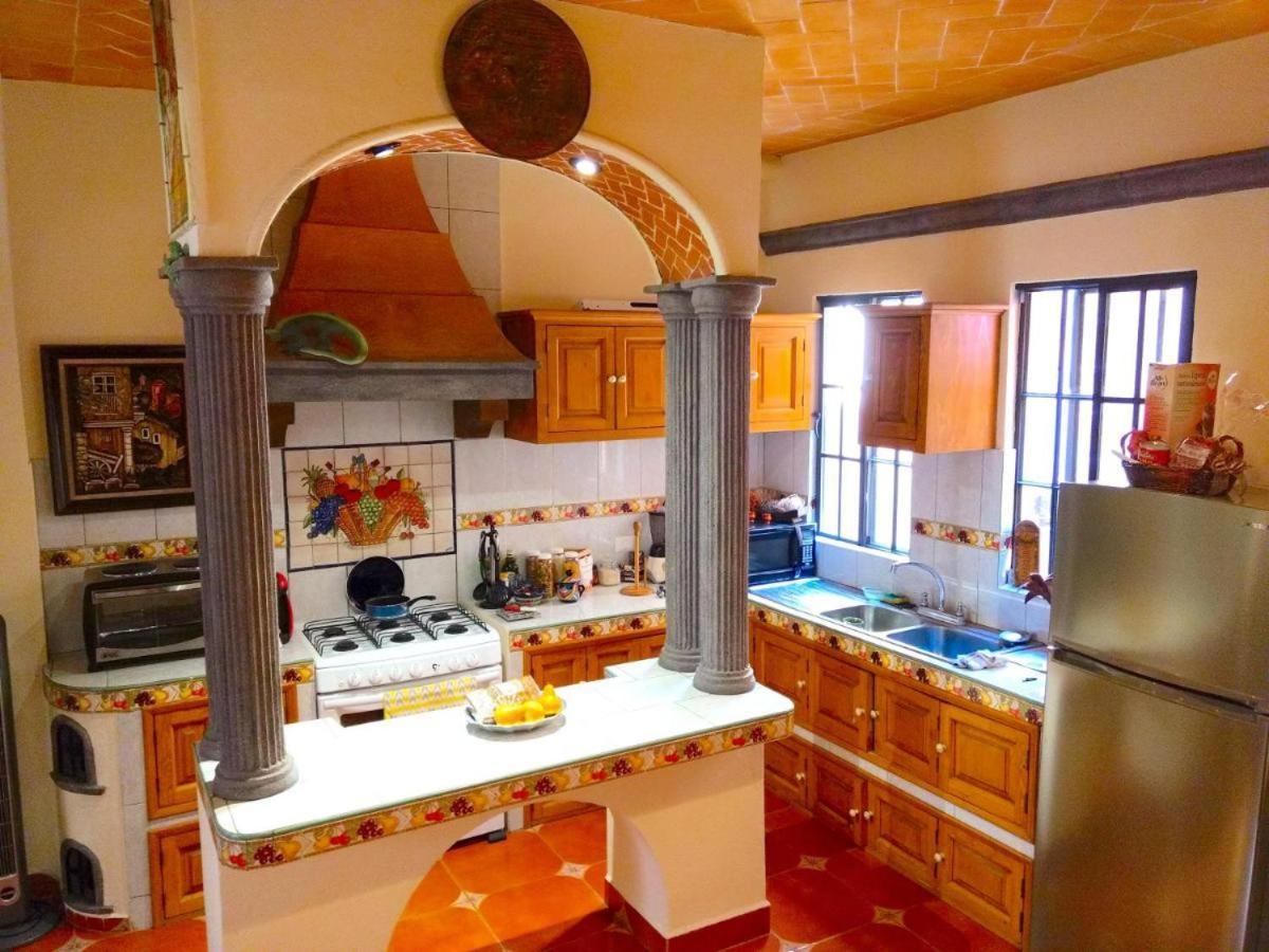サン・ミゲル・デ・アジェンデ Pozzito Boutique Bed & Breakfast エクステリア 写真